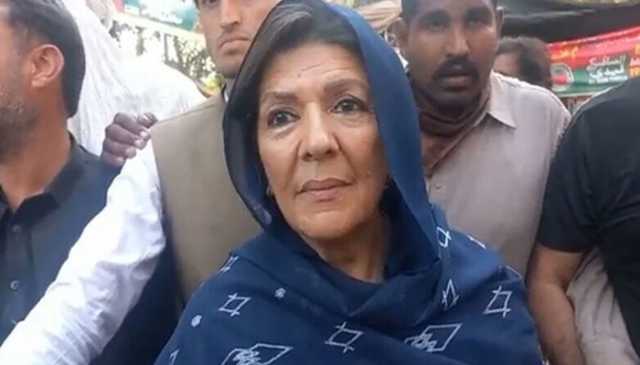 مجھ سے کیوں خوفزدہ ہیں کہ مجھے سفر نہیں کرنے دے رہے: علیمہ خان