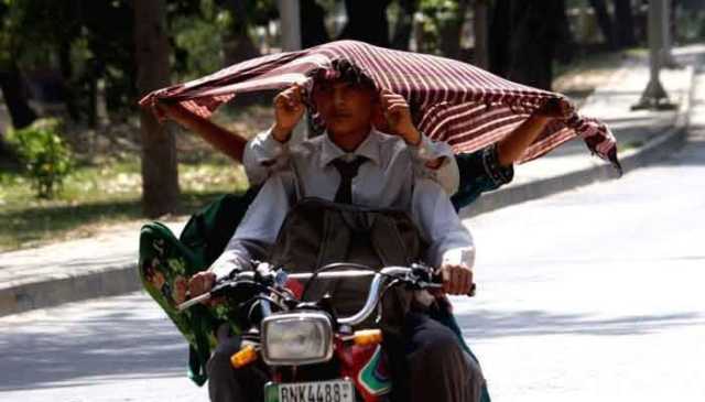 لاہور میں گرمی کی شدت میں کمی، پنجاب بھر میں گرمی کی لہر برقرار