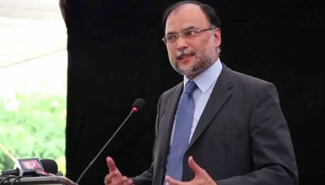 بھارت کو دن میں تارے دکھا دیے، احسن اقبال