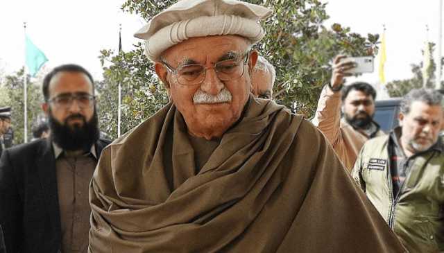 پاکستان افغانستان تعلقات کی بہتری کیلئے کردار ادا کر رہا ہوں: محمود خان اچکزئی