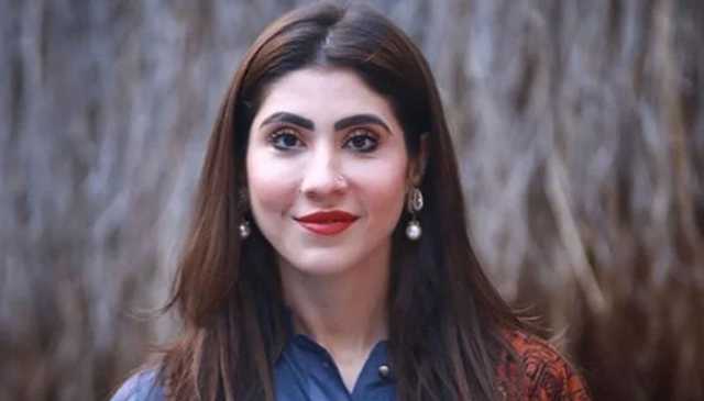 حنا پرویز بٹ کا مقتولہ نجمہ بی بی کے گھر کا دورہ، انصاف کی یقین دہانی