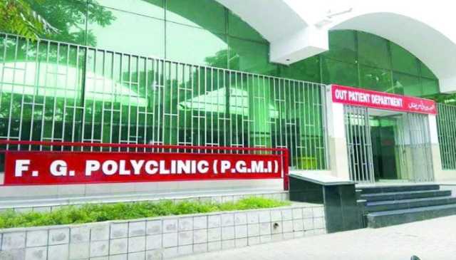 سینیٹر ہدایت اللّٰہ کی سینیٹ قائمہ کمیٹی صحت کو پولی کلینک میں بدانتظامی پر بریفنگ