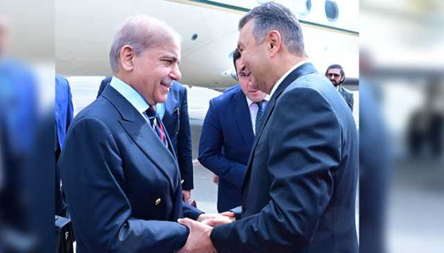 وزیرِ اعظم شہباز شریف تاجکستان کے دارالحکومت دوشنبے پہنچ گئے