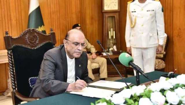 صدرِ مملکت نے بچوں کی شادی کی ممانعت کے بل پر دستخط کردیے