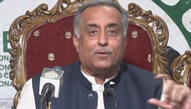 کسان تباہ و برباد ہوگیا اور حکومت سچ بولنے پر تیار نہیں: خالد کھوکھر