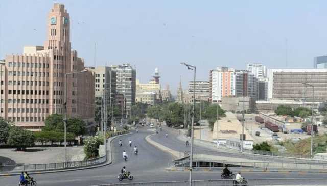 کراچی میں وقفے وقفے سے تیز ہوائیں چلنے کا امکان