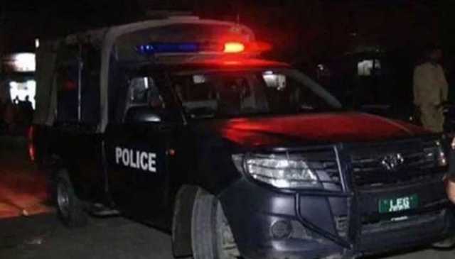 کراچی، مبینہ پولیس مقابلے میں 2 ڈاکو ہلاک، ایک زخمی