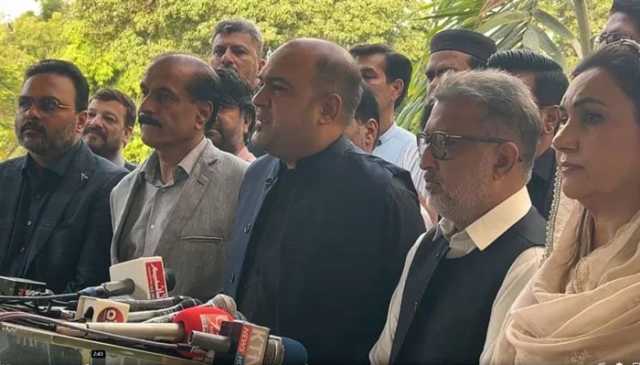 اس بجٹ کا شہری سندھ سے کوئی تعلق نہیں: علی خورشیدی