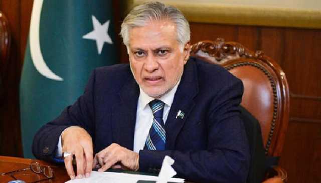 ایران میں موجود پاکستانیوں کیلئے ہاٹ لائنز قائم کردی گئی ہیں، اسحاق ڈار