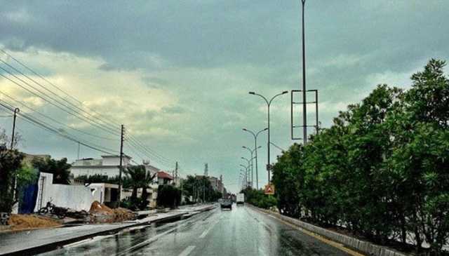 کراچی: مختلف علاقوں میں گرج چمک کیساتھ ہلکی بارش