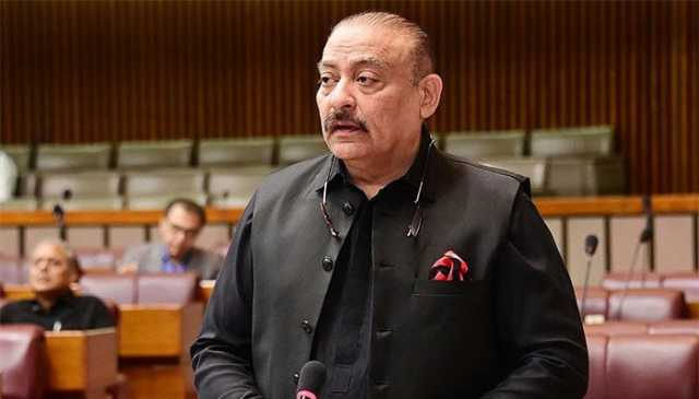 سموسے خریدیں گے تو ساتھ چٹنی نہیں ملے گی‘ عبدالقادر پٹیل کا اسمبلی میں نان فائلرز پر پابندیوں پر طنز
