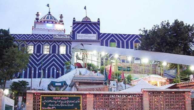 کراچی: عبداللّٰہ شاہ غازیؒ کے 1295ویں سالانہ عرس کی 3 روزہ تقریبات کا آغاز