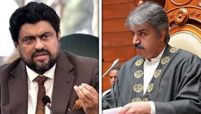 کامران ٹیسوری دفاتر کی چابیاں ساتھ لے گئے، گورنر کو یہ حرکت زیب نہیں دیتی: اویس قادر شاہ