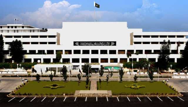 پنشن 20 فیصد، تنخواہ 50 فیصد بڑھانے، سالانہ 12 لاکھ تنخواہ پر انکم ٹیکس چھوٹ کی سفارش