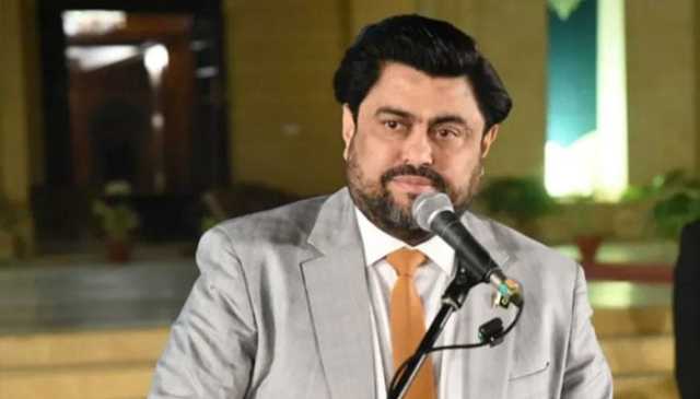 گورنر سندھ نے مختلف افراد کو امدادی چیک دیے