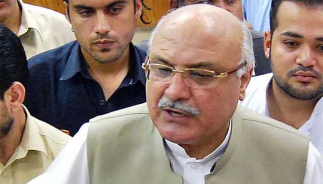 میاں افتخار حسین نے خیبرپختونخوا حکومت کو نااہل قرار دیدیا