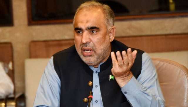 اسد قیصر نے بیرونِ ملک جانے کا کہہ کر عدالت سے لمبی تاریخ مانگ لی