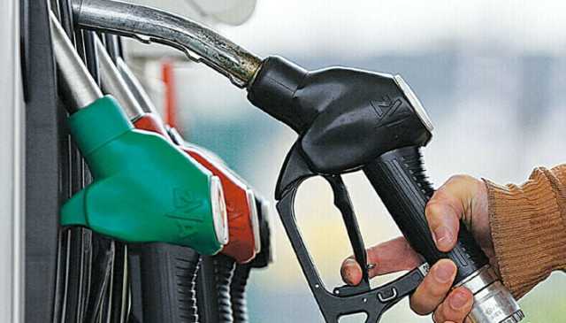 عوام کا پیٹرولیم مصنوعات کی قیمتیں کم کرنے کا مطالبہ
