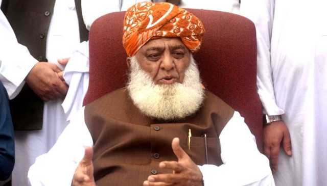 مولانا فضل الرحمٰن کی پی ٹی آئی کو کے پی حکومت کیخلاف عدم اعتماد کا حصہ نہ بننے کی یقین دہانی