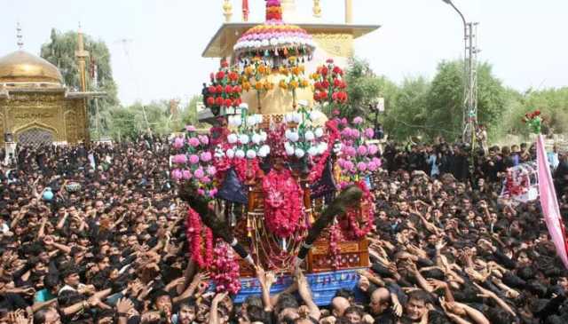 سکھر: 500 سالہ نو ڈھالہ تعزیہ جلوس برآمد