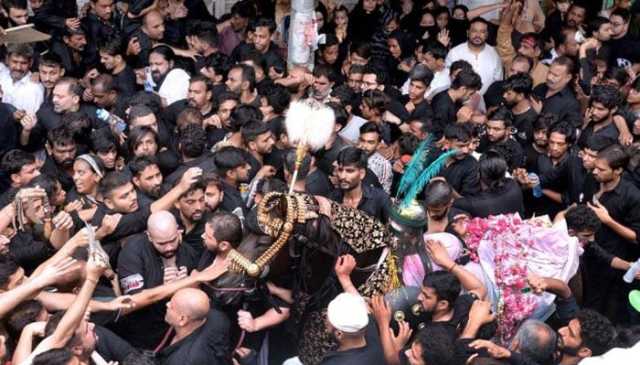 یوم عاشور پر ملک بھر میں مجالس عزا، جلوس برآمد