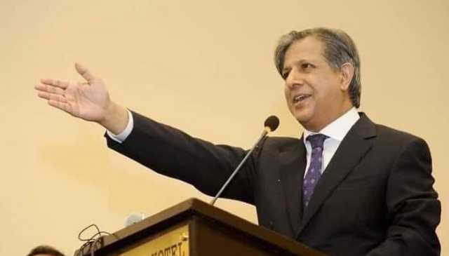 کرسیاں مارنا، مائیک اکھاڑنا، لڑنا جھگڑنا احتجاج نہیں، اعظم نذیر تارڑ