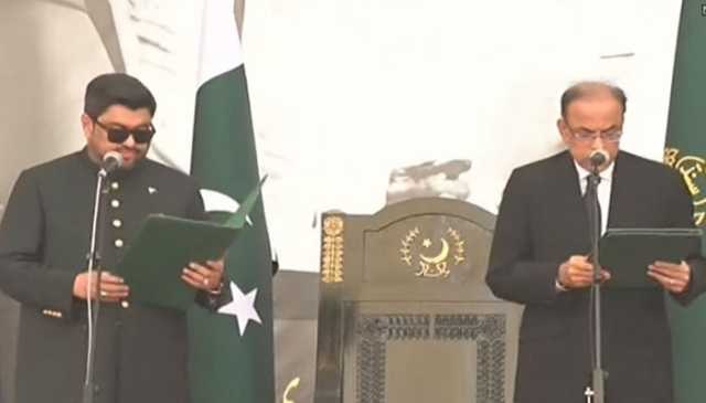 جسٹس جنید غفار نے چیف جسٹس سندھ ہائیکورٹ کے عہدے کا حلف اٹھا لیا