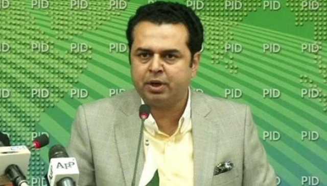 بانی پی ٹی آئی کے بیٹوں کو پاکستان آنا چاہیے، مگر وہ آئیں گے نہیں: طلال چوہدری
