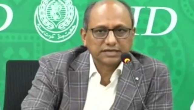 لیاری میں گرنے والی عمارت 40، 50 سال پہلے بنی تھی: سعید غنی