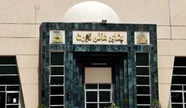 قاسم اور سلیمان آئین کو ہاتھ میں لیں گے تو گرفتاری تو ہوگی، فیصل کریم کنڈی