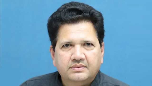 کے پی بدامنی کی لپیٹ میں ہے، وزیراعلیٰ لاؤ لشکر کیساتھ لاہور چلے گئے: ڈاکٹر عباد اللّٰہ