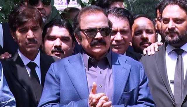 پی ٹی آئی مذاکرات چاہتی ہے تو دھمکیوں کا رویہ ترک کرے: رانا ثناء اللّٰہ