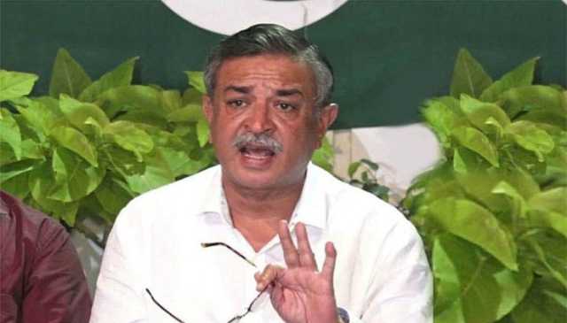 کراچی میں درجنوں عمارتیں خستہ حال ہیں، سندھ حکومت صرف تماشائی بنی ہوئی ہے، ارشد وہرہ