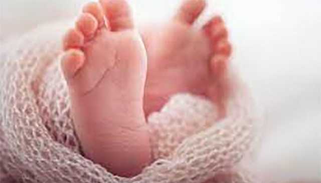 کراچی: خاتون کے ہاں 5 بچوں کی پیدائش، 2 انتقال کرگئے