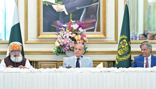 وزیراعظم کا میڈیکل کالجز اور انجینئرنگ یونیورسٹیز میں خیبر پختونخوا کے ضم اضلاع کا کوٹہ بحال کرنے کا اعلان