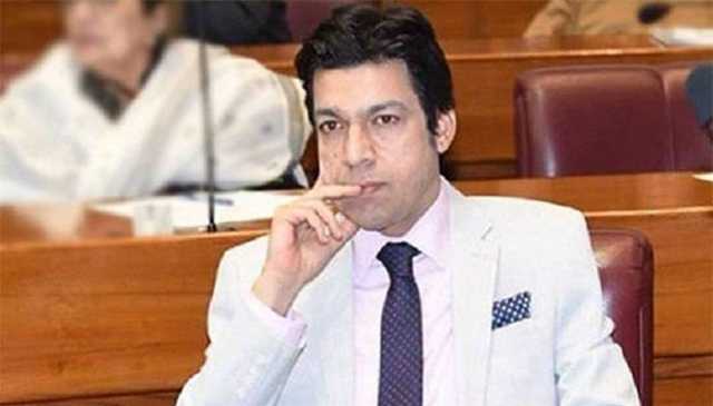 صحافی اور ٹریفک پولیس سے بدتمیزی کرنے والے ایف بی آر افسر کو معطل کردیا گیا، فیصل واوڈا