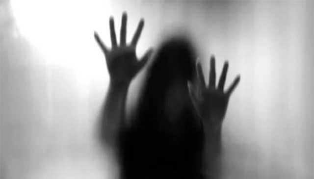 کپڑے سلوانے آنیوالی خاتون سے درزی کی زیادتی، ویڈیو بنا کر بلیک میل بھی کرتا رہا