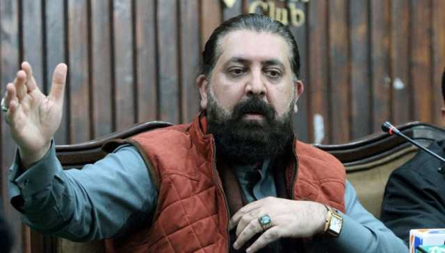 بانی پی ٹی آئی کے بچے پاکستان آئیں گے کسی کو اس میں شک نہیں ہونا چاہیے: شیخ وقاص
