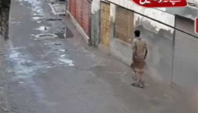 ملتان: 8 سالہ بچی کے ساتھ نازیبا حرکت کرنیوالے ملزم نے خود کو گولی مار کر زخمی کرلیا