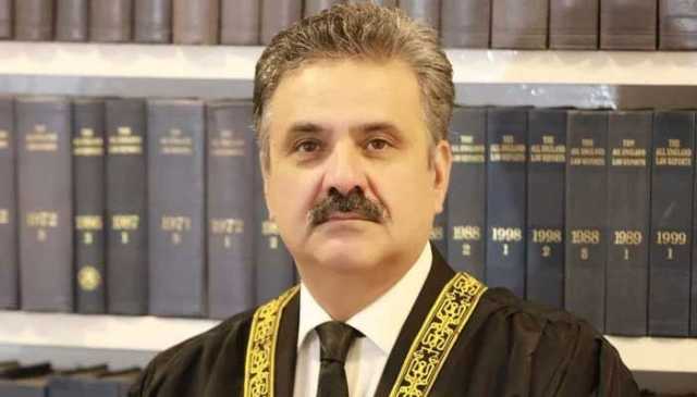 حقائق کی جانچ سپریم کورٹ کا کام نہیں، صرف قانون کی خلاف ورزی کو دیکھیں گے: چیف جسٹس