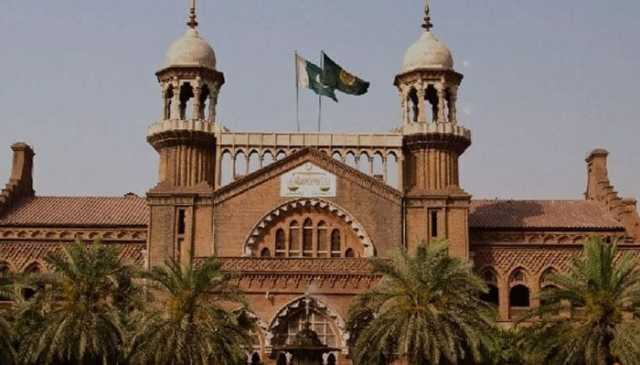 پی ٹی آئی رکن پنجاب اسمبلی نے اسپیکر کی جانب سے رکنیت معطلی چیلنج کردی