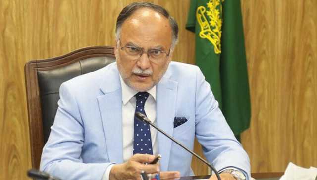احسن اقبال نے ملکی ترقی کیلئے نوجوانوں سے اپنا کردار ادا کرنے کا حلف لے لیا