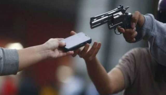 کراچی: موبائل چھیننے والے مجرم کو 27 سال قید کی سزا