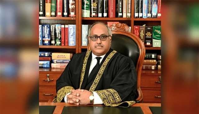 ججز کو ہی بغیر معاوضہ ثالث کا کردار ادا کرنا ہو گا: جسٹس شاہد وحید
