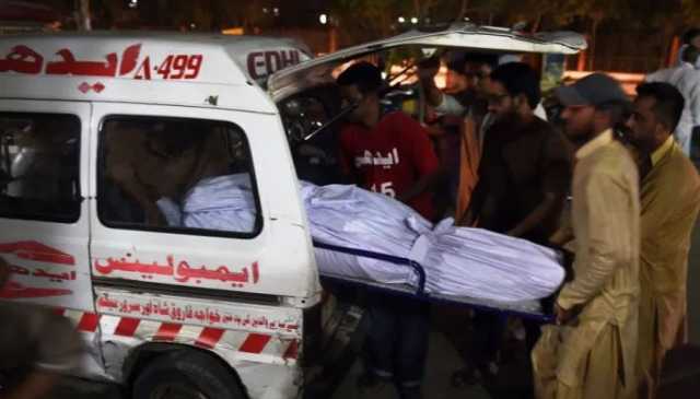 کراچی: میمن گوٹھ سے ملنے والی 3 خواجہ سراؤں کی لاشوں کا پوسٹ مارٹم مکمل کرلیا گیا