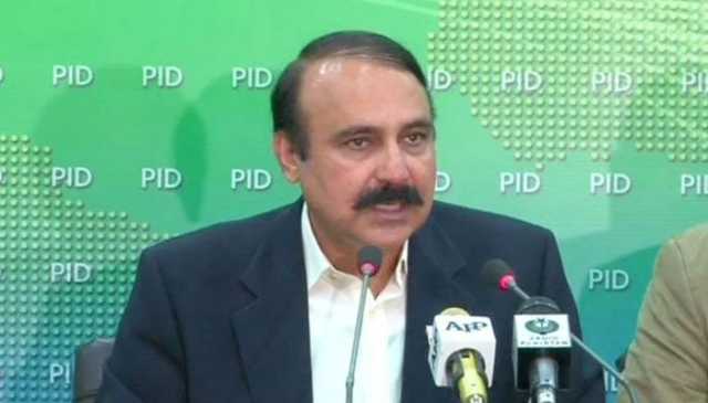 چار سے چھ لوگ آئین میں ترمیم نہیں کرسکتے، اس کیلئے پارلیمنٹ جانا ہوگا، طارق فضل چوہدری