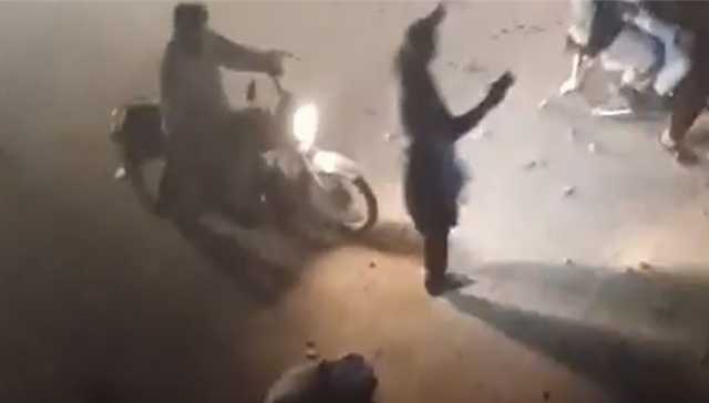 پشاور: گھڑی قمر دین چوک میں دھماکا، 3 پولیس اہلکار زخمی