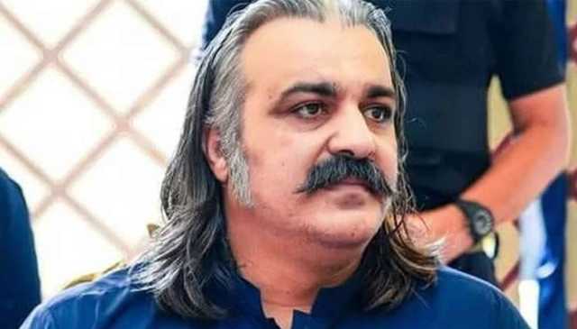 دونوں استعفوں پر میرے مستند دستخط ہیں، علی امین گنڈاپور