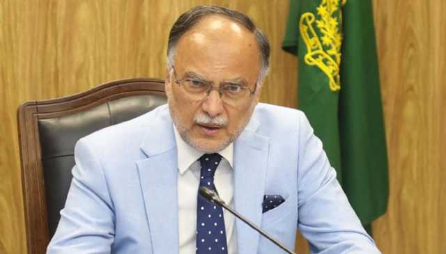 بھارت سہولت کاروں کے ذریعے پاکستان میں انتشار چاہتا ہے، احسن اقبال