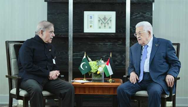 وزیراعظم سے فلسطینی صدر کی ملاقات، سیاسی و سفارتی مدد پر پاکستان کا شکریہ ادا کیا